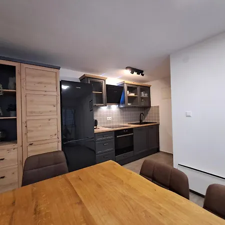 Greta Apartment *