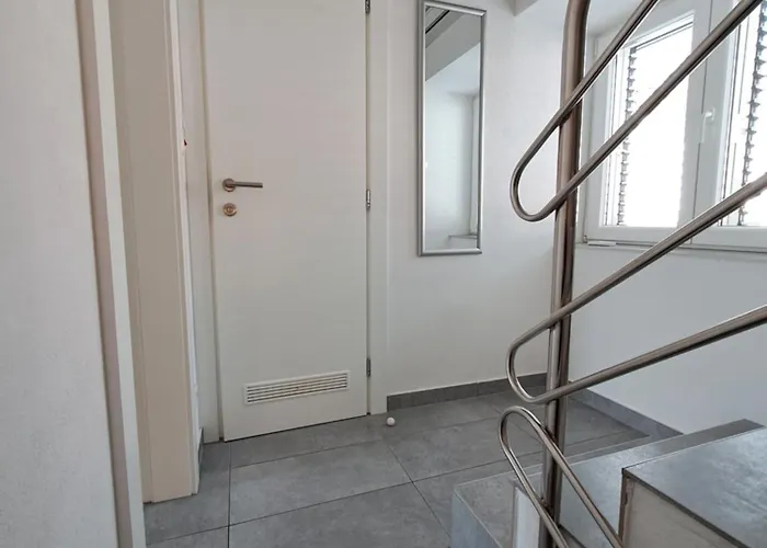 Greta * Vrbnik (Primorje-Gorski Kotar)