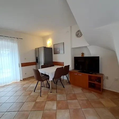 Appartement Greta Vrbnik (Primorje-Gorski Kotar)